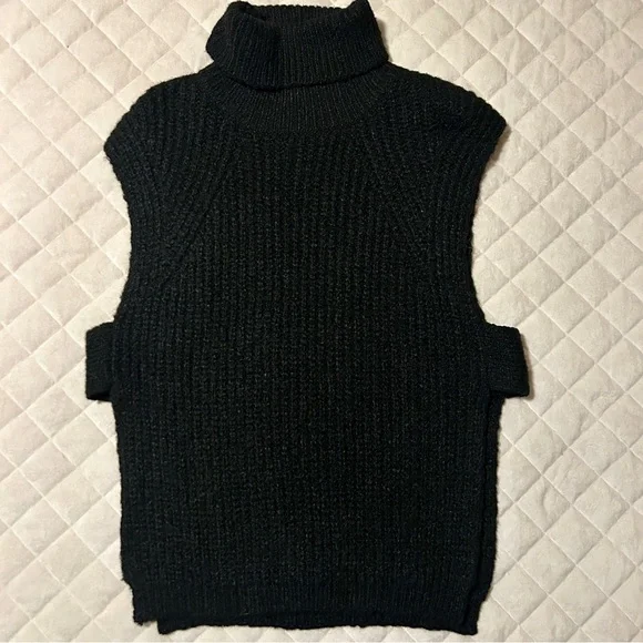 Molly Bracken Sleeveless Openwork Sweater w/ Turtleneck - Picture 2 of 7